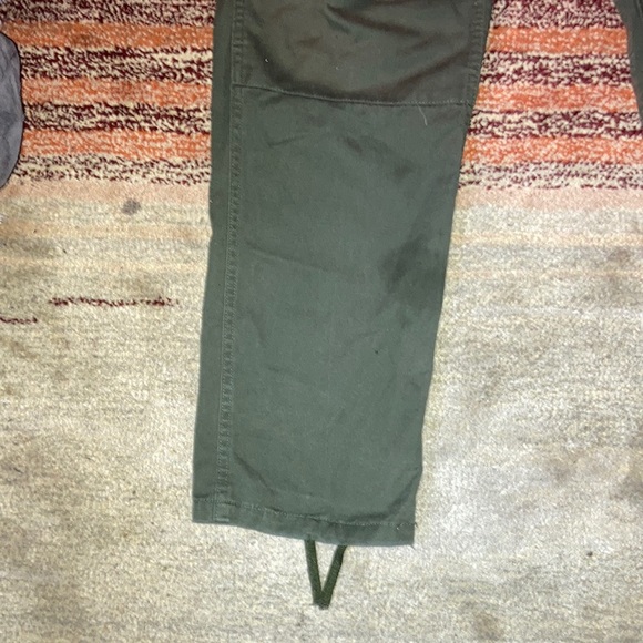 ArtForm, green cargo pants. - Picture 2 of 5